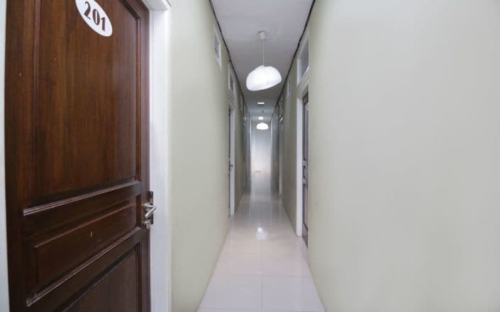 Kamar Keluarga Ungaran Hotel Jakarta Exterior foto